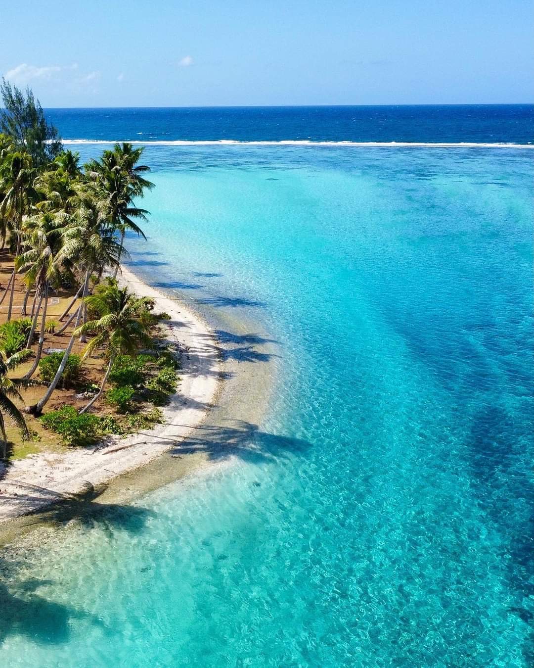 La plage de l'ancien Sofitel et son lagon, à 600 m du lodge